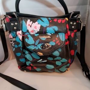 Desigual Crossbody Excellent Condition